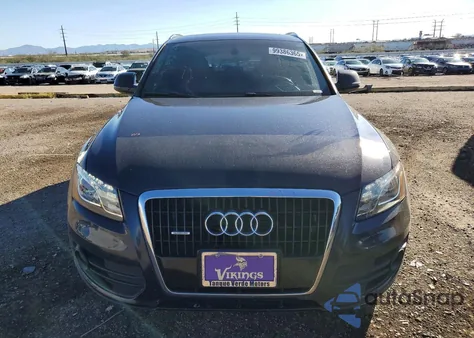 2010 Audi Q5 Premium Plus z USA, uszkodzony, nr VIN WA1LKAFP3AA084581